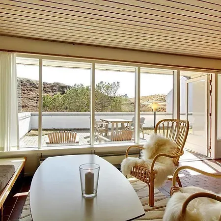 Holiday Center מלון *